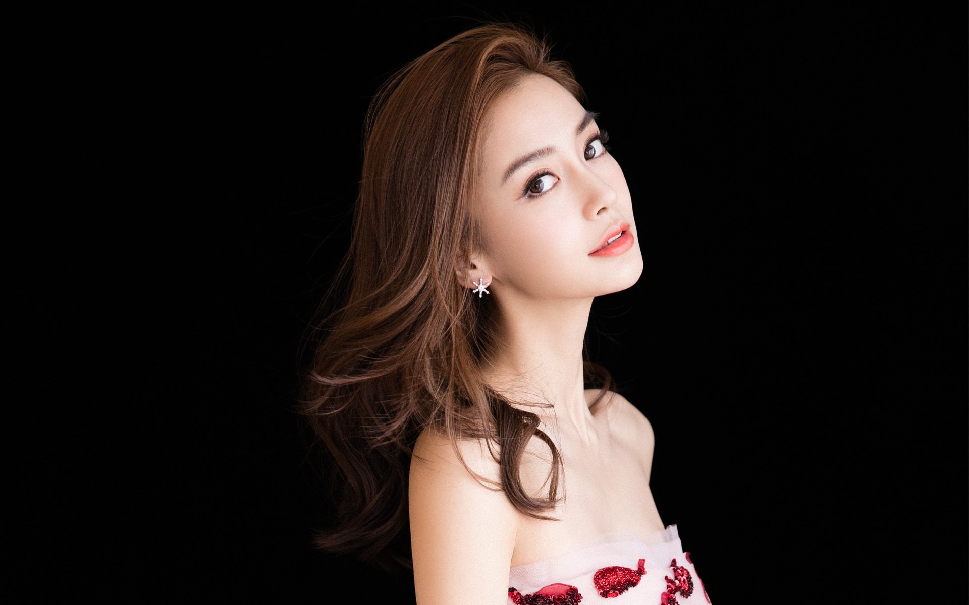 足协宣布新规则，赛场公平竞赛再升级，足协宣布新规则,赛场公平竞赛再升级的通知