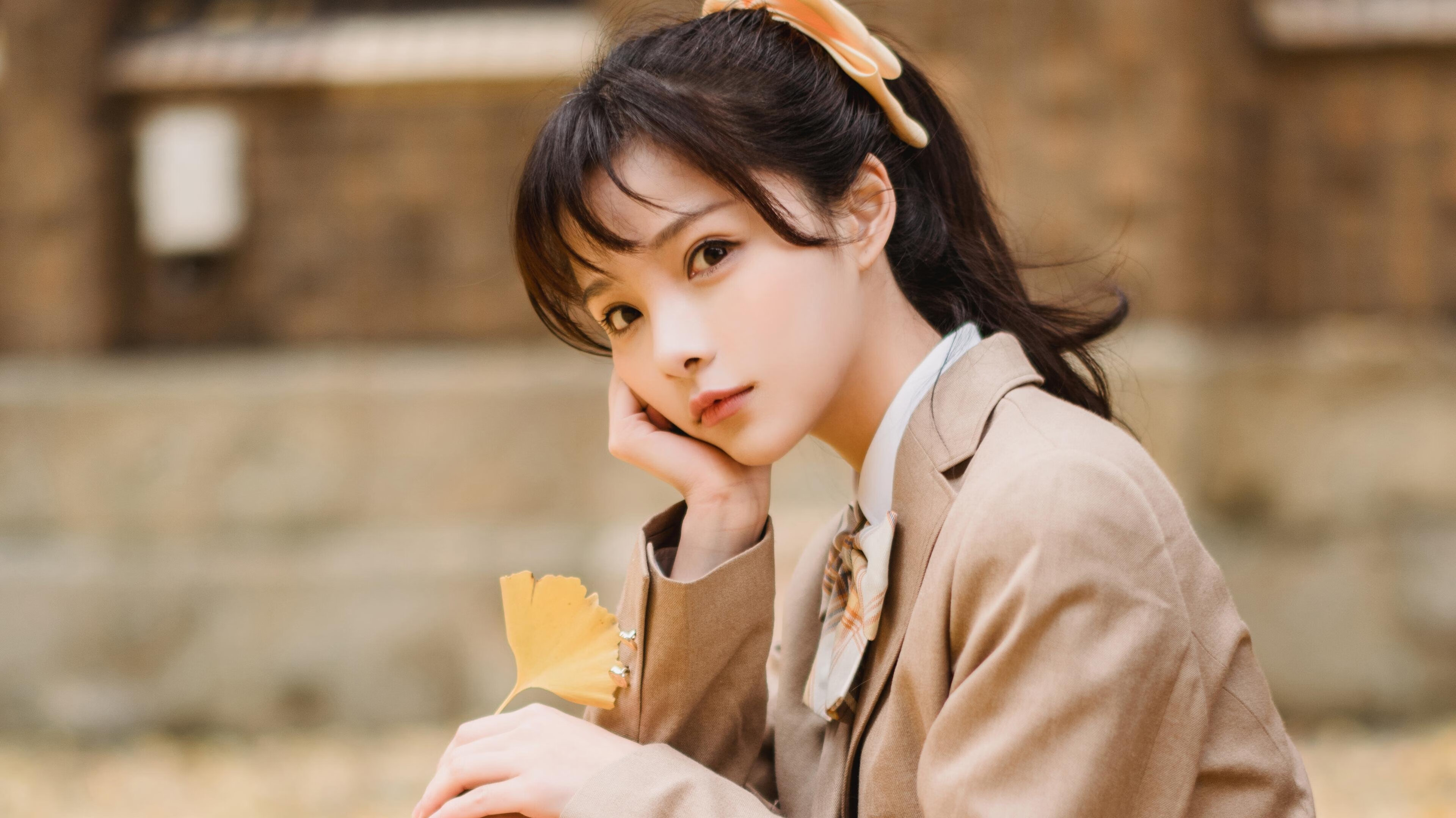 爱游戏体育平台-河南建业中场核心受伤，对球队实力造成冲击，河南建业主场赛程安排