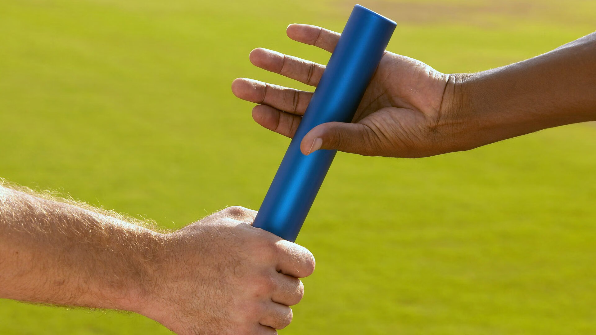 次世代技术助阵：智能球桌引领运动新潮流，智能球馆